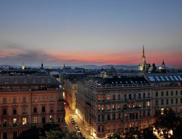 Im Zeichen des Dreivierteltaktes: The Ritz-Carlton, Vienna macht die Ballsaison unvergesslich