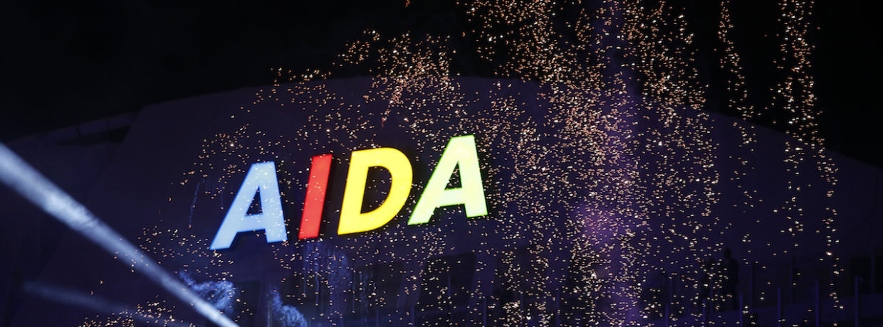 AIDAnova ist getauft! 25.000 feiern in Papenburg beim AIDA Open Air mit Star DJ David Guetta
