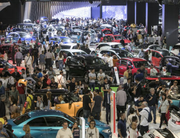 Automobile Barcelona veranstaltet zur Hundertjahrfeier bahnbrechende Automobilausstellung