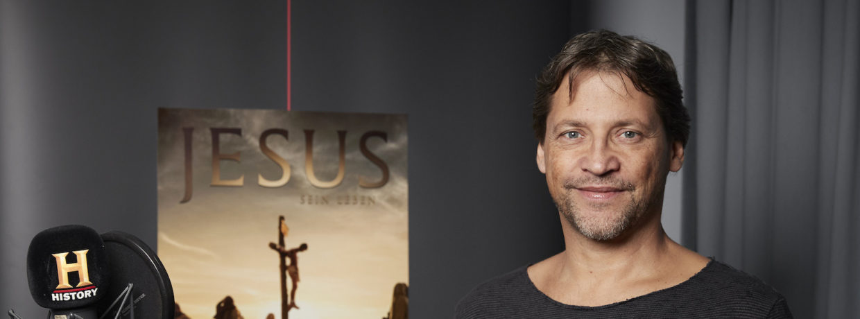 Erst „Anna“ – jetzt „Jesus“ Interview mit Patrick Bach über seine neue Rolle als Synchronsprecher