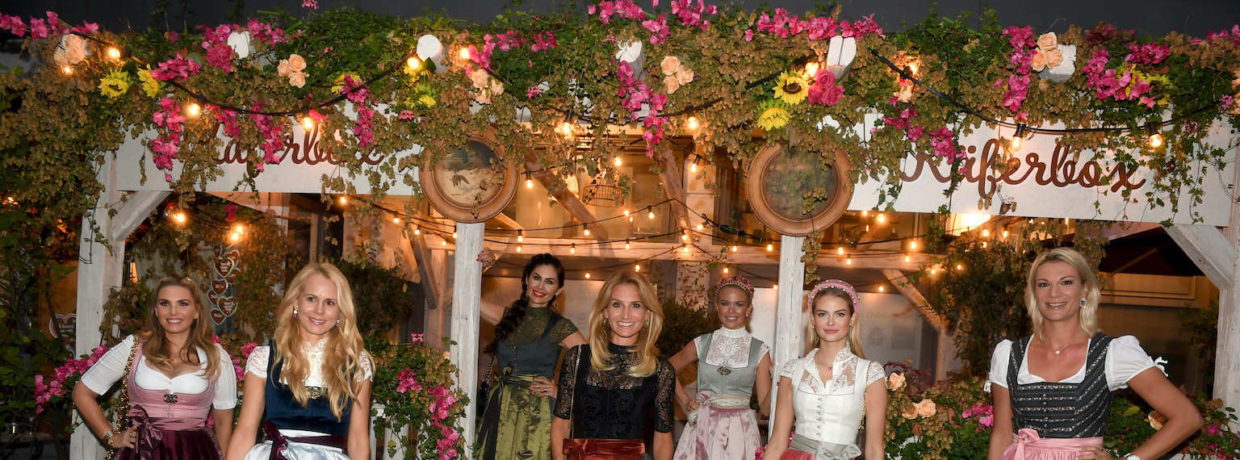 Anstatt Wiesn: Dirndl-Dinner mit (Alpen)Herz und Abstand