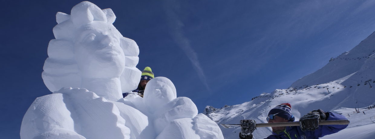 28. Schneeskulpturen-Wettbewerb Ischgl: Wintersport-Visionen aus Schnee