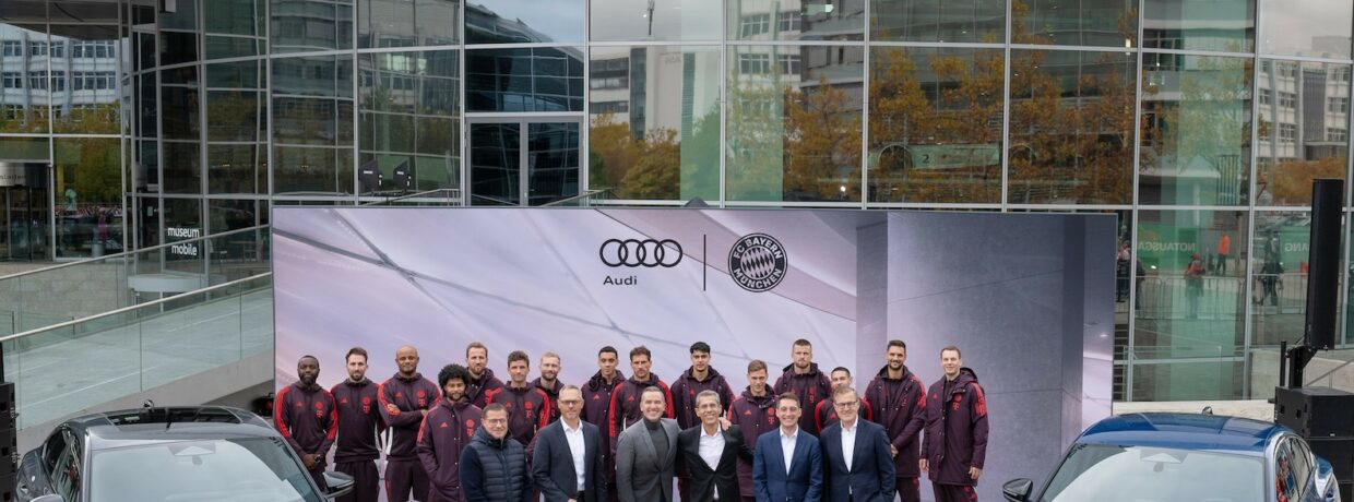 Audi übergibt Dienstwagen an FC Bayern und integriert FCB-App