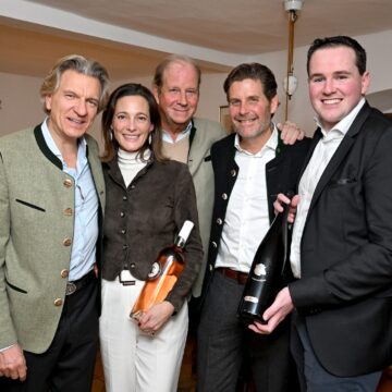 Premiere für den Almauftrieb-Wein im Herzoglichen Gasthaus Altes Bad in Wildbad Kreuth