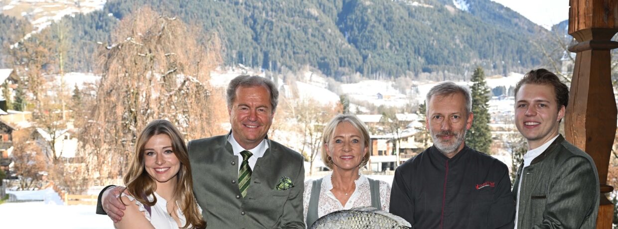 Traditionelles Karpfenessen im Hotel Kitzhof in Kitzbühel